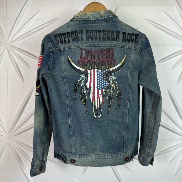 Lynyrd Skynyrd Trunk | LTD Limited Edition Distressed Denim Jacket ✨NWOT✨ - Picture 4 of 16